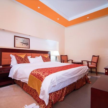 Falcon Heights Hotel Nanyuki Exterior photo