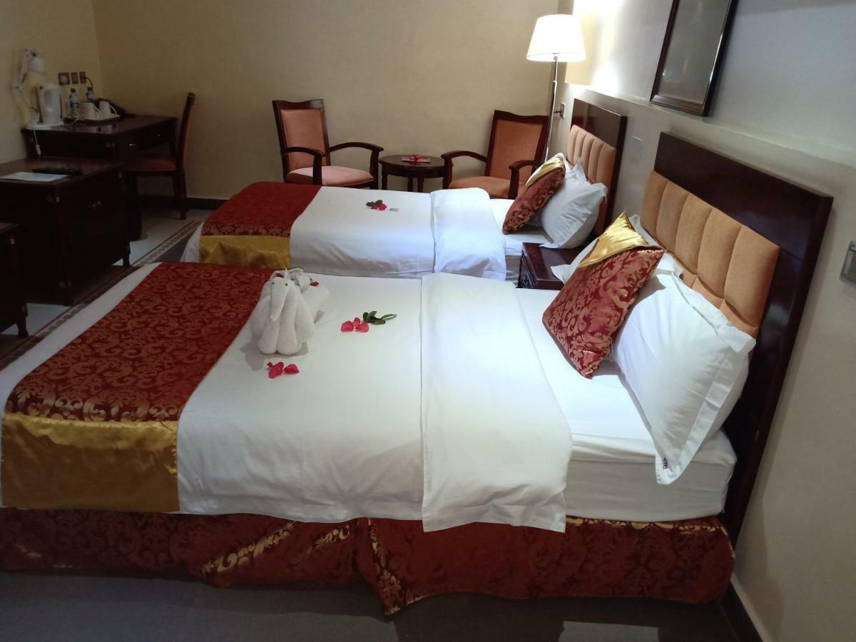 Falcon Heights Hotel Nanyuki Exterior photo