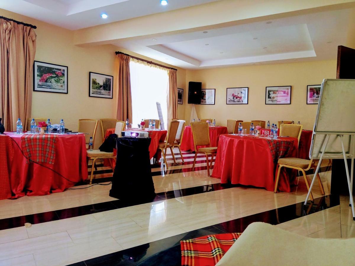 Falcon Heights Hotel Nanyuki Exterior photo