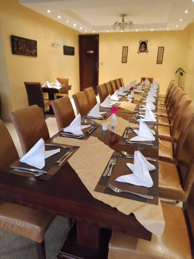 Falcon Heights Hotel Nanyuki Exterior photo