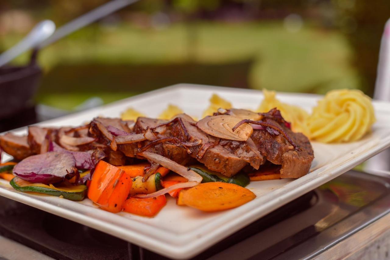 Falcon Heights Hotel Nanyuki Exterior photo